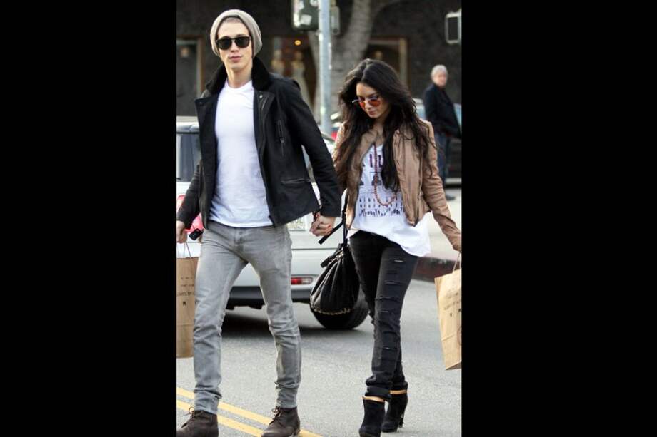 Austin Butler y Vanessa Hudgens. / Bang Showbiz