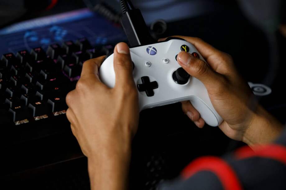 La segunda fase de este servicio le permitirá a los jugadores que no tienen acceso a una consola, jugar a través de la nube de Microsoft. / Bloomberg