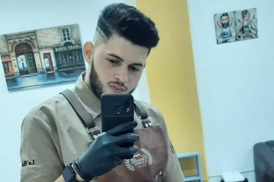 Anthony Logreira fue asesinado mientras se encontraba sentado afuera de su Barbería Benedetto.