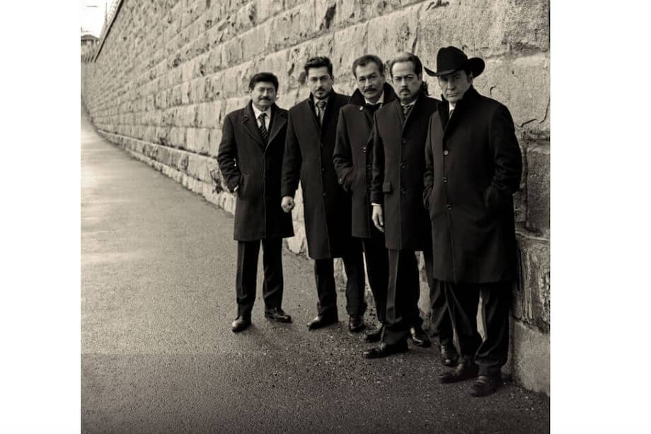 Los Tigres del Norte, una de las bandas Latinas más influyentes y populares, presenta "Los Tigres del Norte at Folsom Prison" (Los Tigres del Norte en la Prisión de Folsom), un documental y un álbum que estará disponible a partir de septiembre, en el mes de la Herencia Hispana. / Cortesía