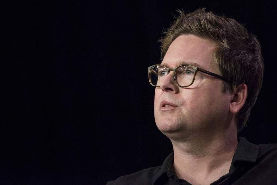 Stone cofundó Twitter en 2006 con el director ejecutivo Jack Dorsey.