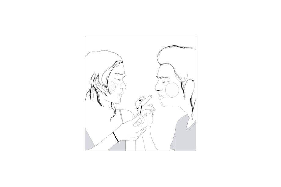 "El humo del cigarrillo reñía con el de la hierba en lo que parecía risas. Recordó la vez que había tenido que recogerla en casa destrozada, desecha y casi mutilada de alma".