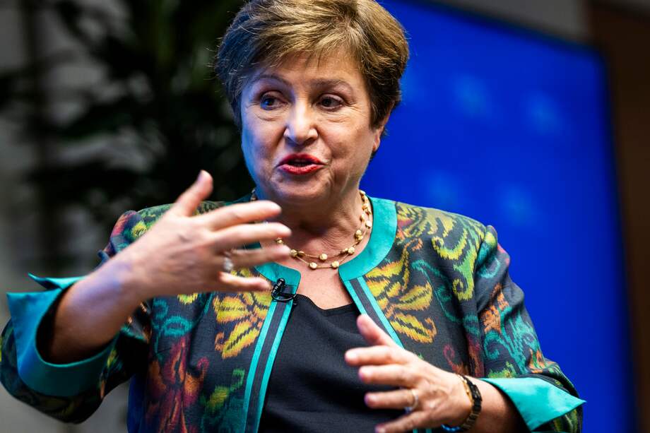 La economía mundial está mejor de lo esperado, salvo en países pobres dice la directora Georgieva. EFE/EPA/JIM LO SCALZO