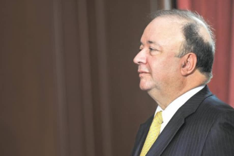 "Minería criminal es amenaza igual o más grande que el narcotráfico": Mindefensa