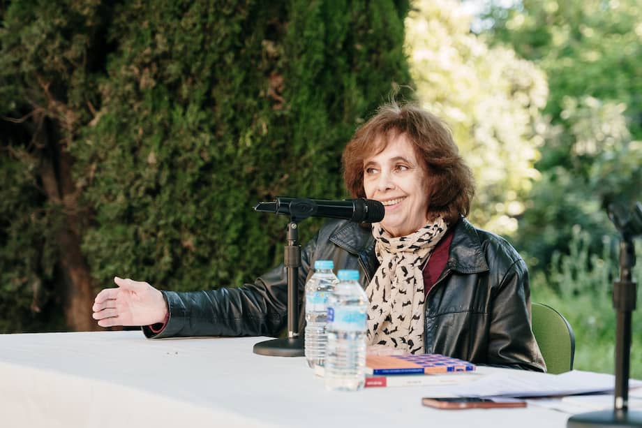 La escritora argentina Ana María Shua es considerada por la crítica internacional como la referente absoluta del microrrelato en español.