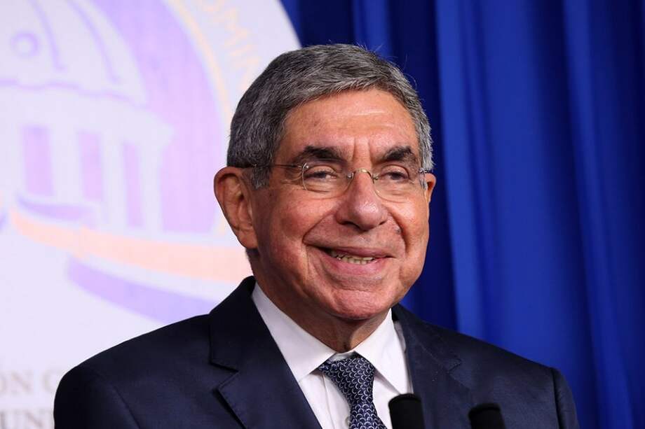 Arias ganó Nobel de Paz en 1987.