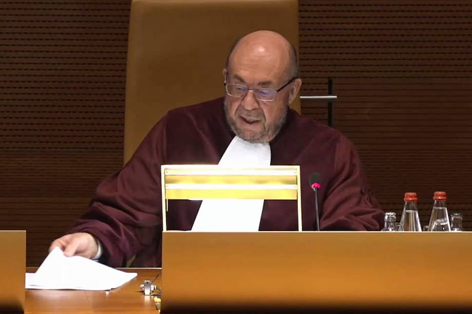 Captura video del Tribunal de Justicia de la Unión Europea (TJUE) que consideró este jueves que las normas de la FIFA y de la UEFA sobre la autorización previa de las competiciones de fútbol de clubes, como la Superliga, violan el Derecho de la Unión.