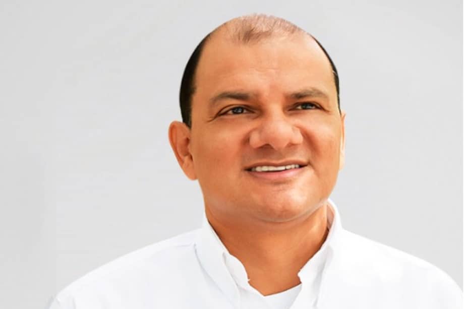 Luis Alberto Martínez.