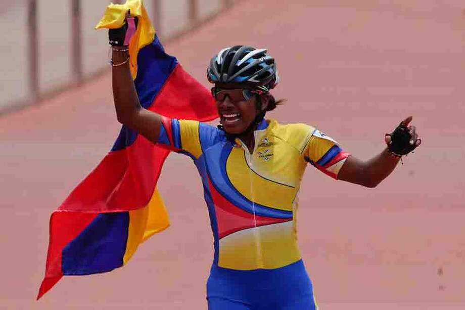 La patinadora cartagenera Jercy Puello se impuso en las prueba de los 500 metros. Paola Segura la escoltó en el podio. /Coldeportes