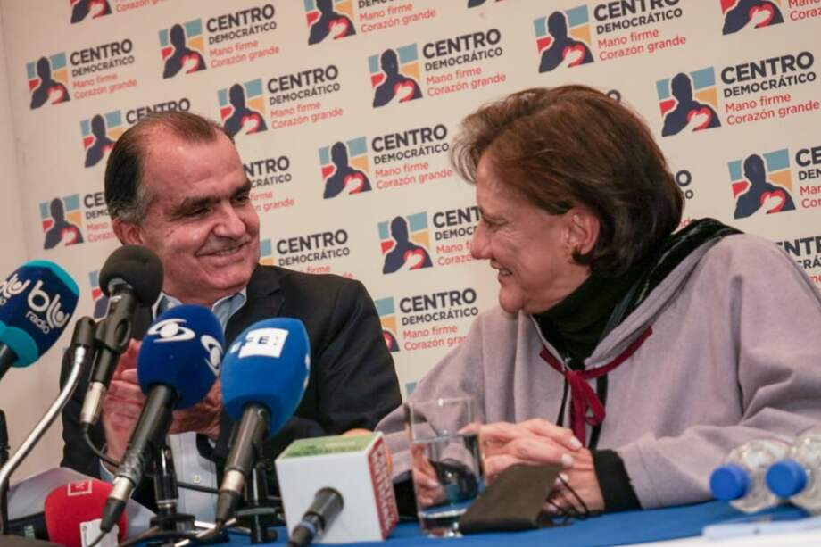 Alicia Eugenia Silva, proveniente del sector público de la educación, será la coequipera de Óscar Iván Zuluaga.