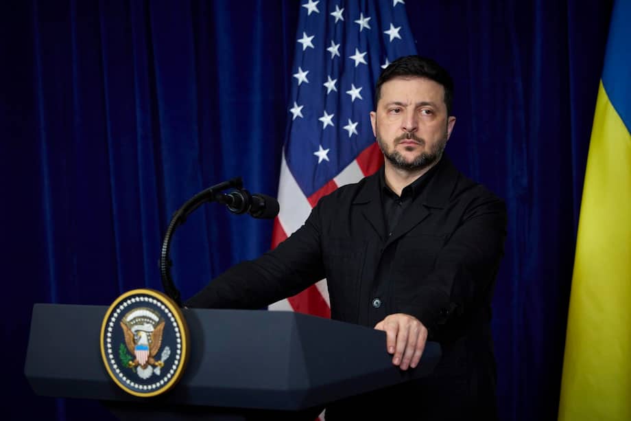 Imagen del presidente ucraniano Volodímir Zelenski durante una rueda de prensa conjunta con Donald Trump en Palm Beach, Florida.