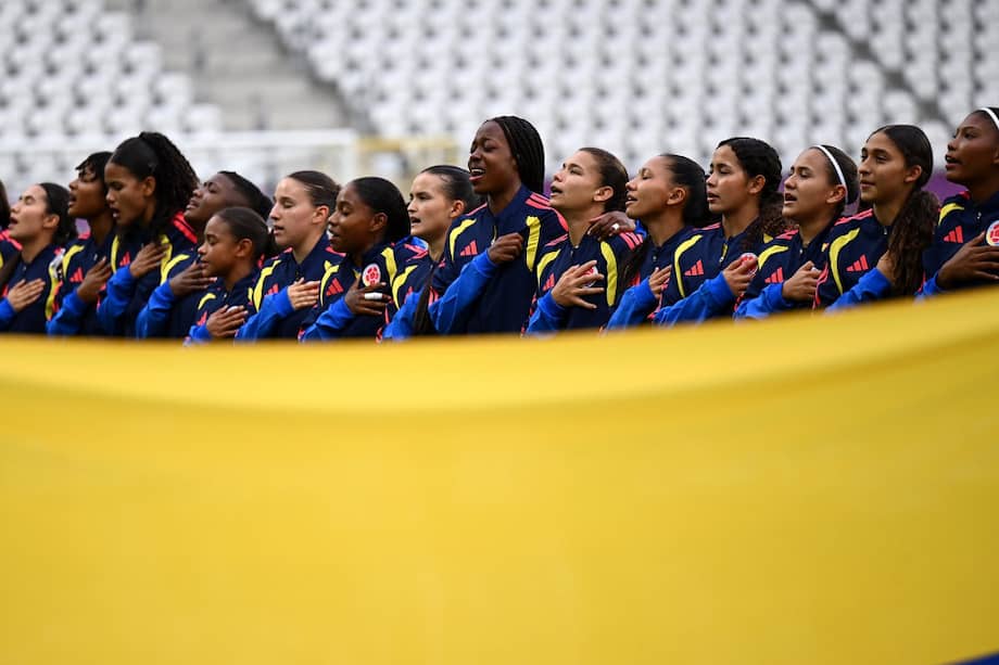 La Tricolor remontó un 0-1 y terminó imponiéndose 3-1 ante Costa Rica, resultado que la deja como líder del Grupo E.