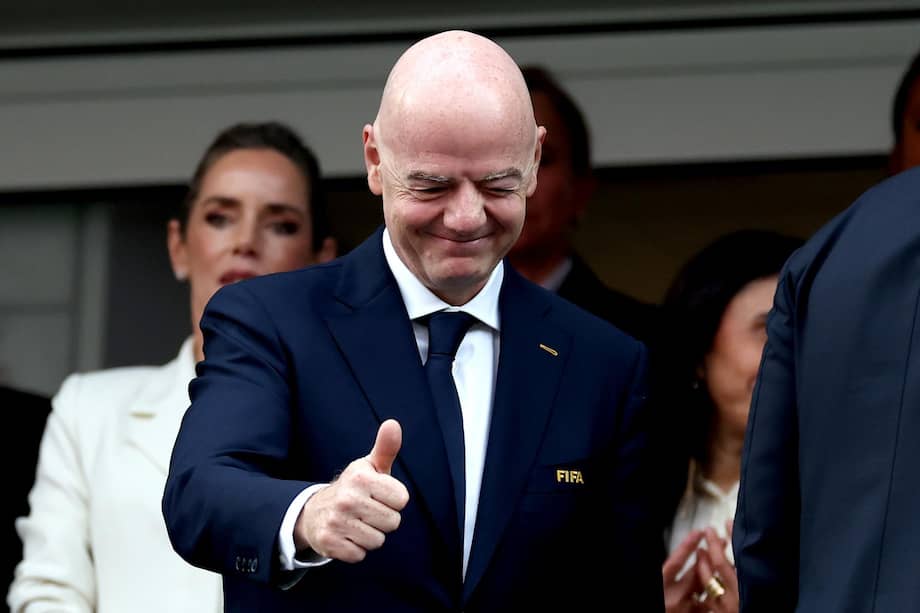 Giani Infanitno, presidente de la FIFA.
