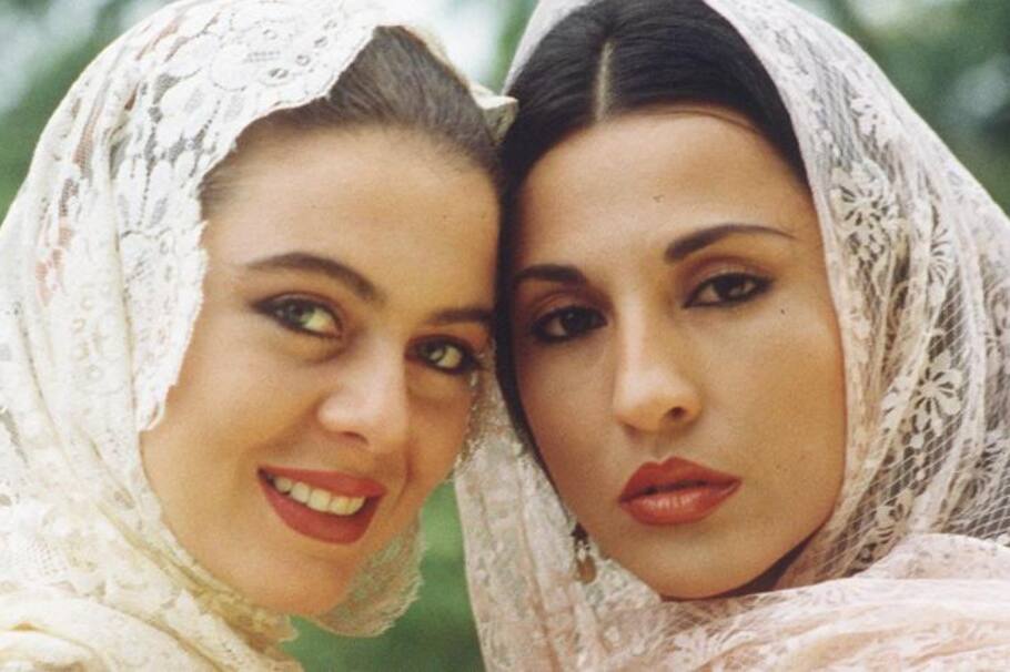 La jurado de 'Yo Me Llamo' no se quedó callada y lanzó varias pullas en contra de su colega.