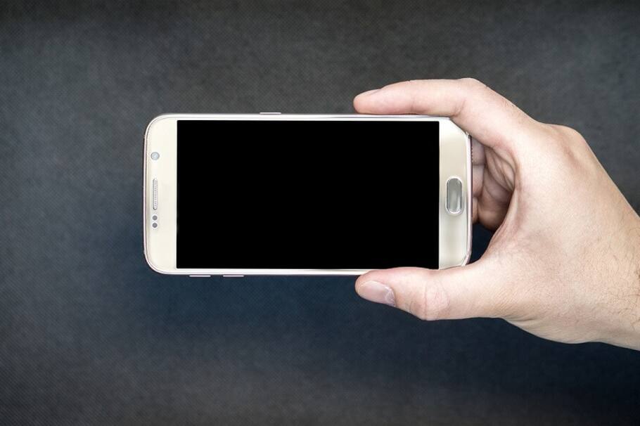 Cierran 'DeepNude', la app que permitía desnudar virtualmente a las mujeres