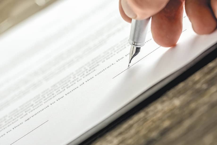 Rave asegura que solo tramitó una póliza de responsabilidad civil extracontractual para Centros Poblados, mas no la polémica garantía bancaria tachada de falsa.