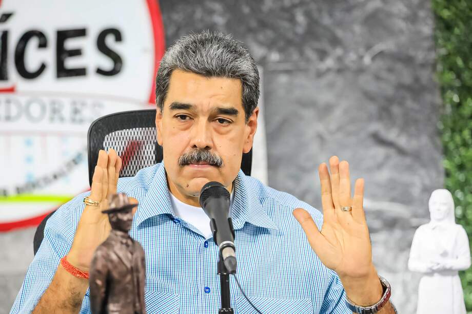 Fotografía cedida por Palacio de Miraflores que muestra a Nicolás Maduro hablando durante un acto de gobierno en Caracas (Venezuela).