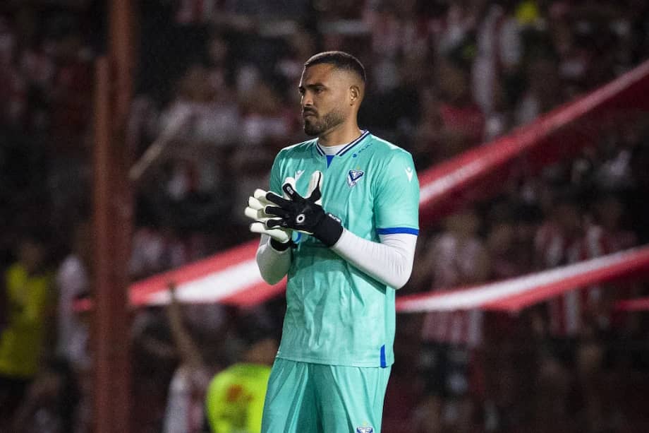 El guardameta colombiano acumula 270 minutos en los primeros tres juegos de la nueva temporada liguera en Argentina.
