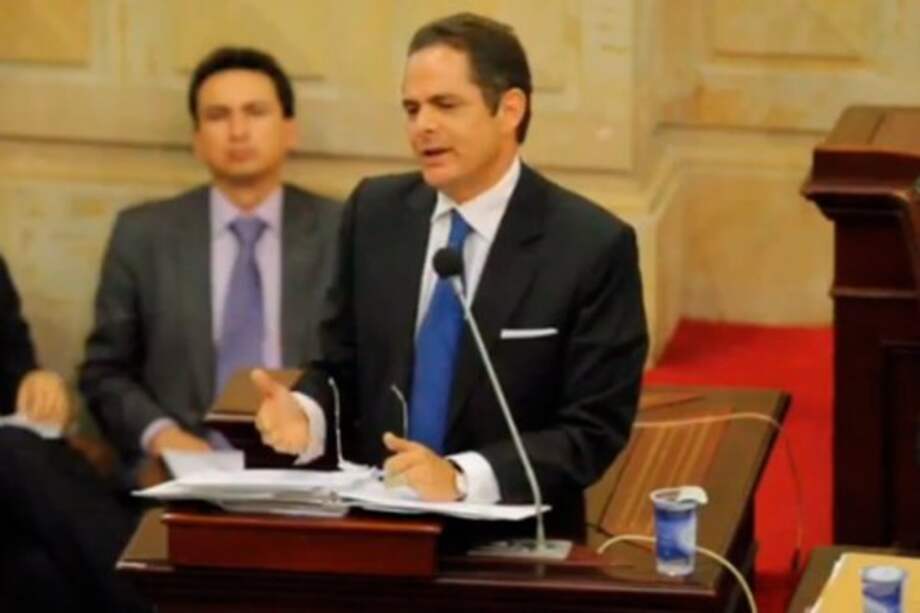 Desde que cerró inscripción Vargas Lleras no se reúne con candidatos