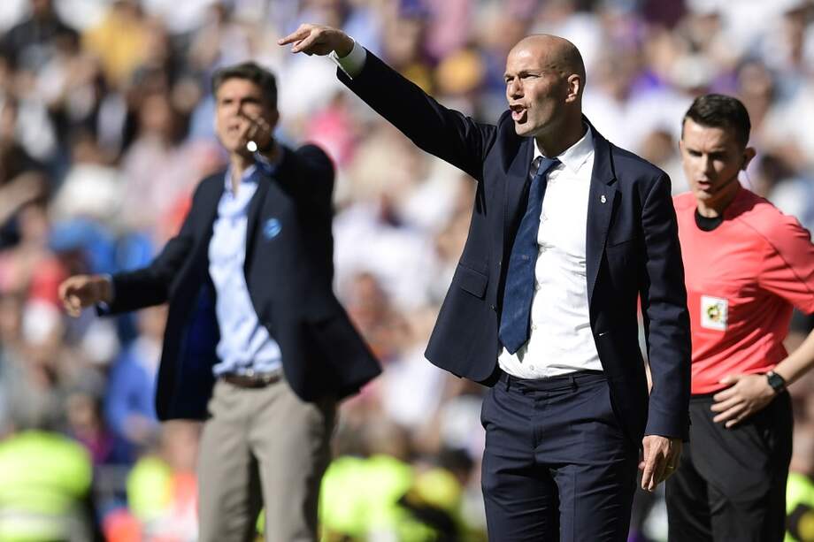 Zinedine Zidane le dio el sí a James. / AFP