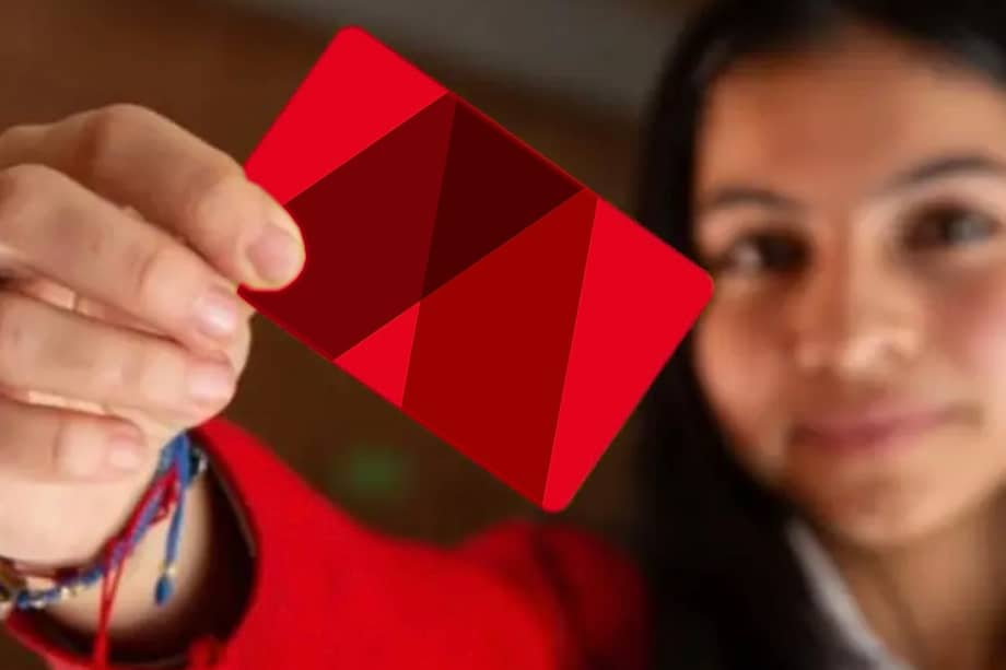 El abono solo puede hacerse efectivo si los datos del estudiante y del acudiente están correctamente registrados en el SIMAT.