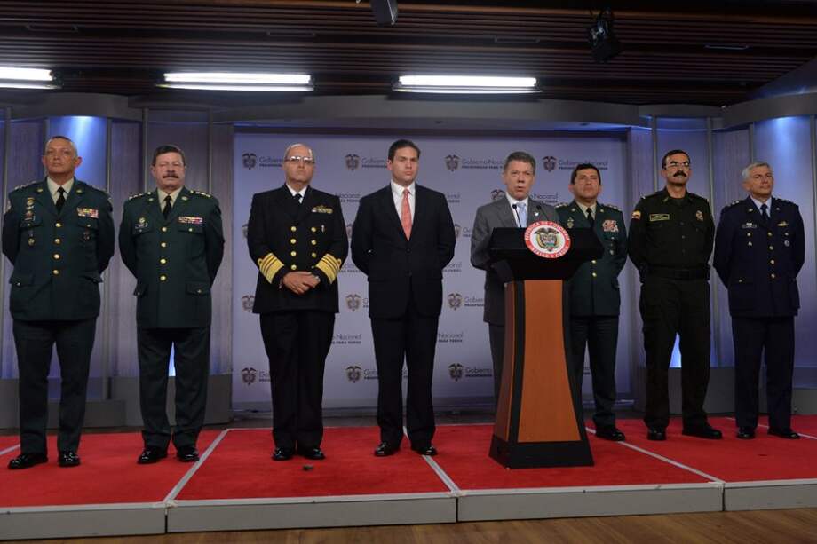 La modernización no significa menoscabo de la Fuerza Pública: Santos