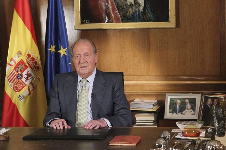 El rey explica los motivos de su abdicación en un mensaje a la nación.