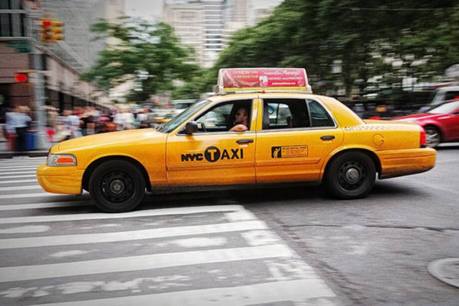 Taxistas de N.Y deben vestirse mejor