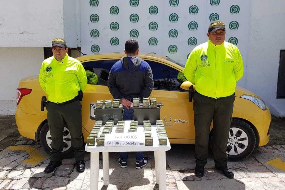 Capturan a taxista con casi 2.000 cartuchos para fusil en Ocaña
