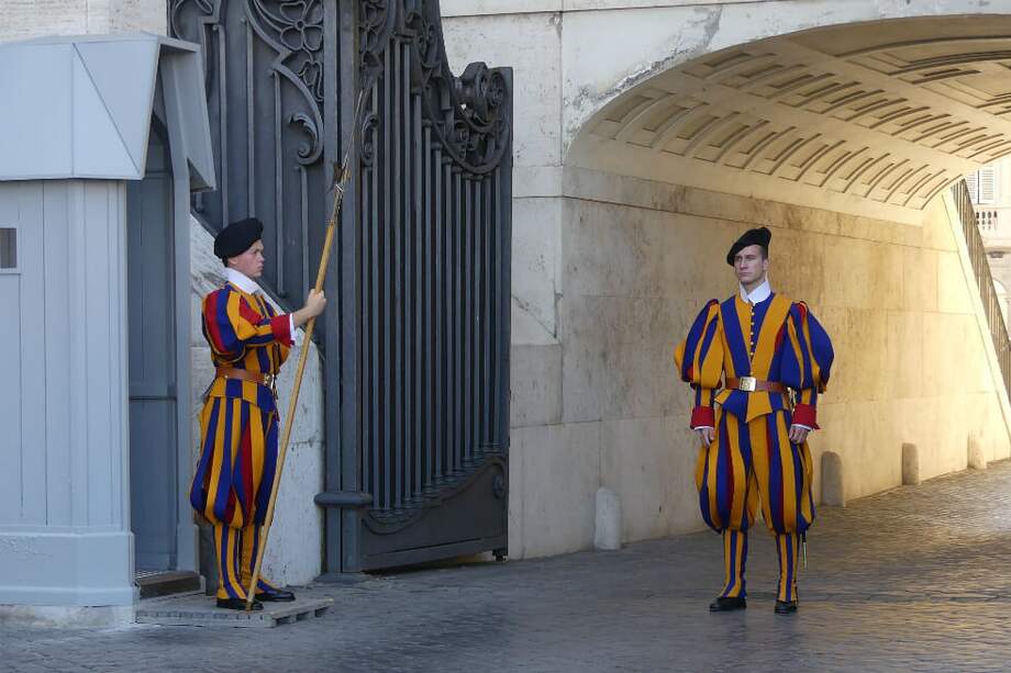 Los requisitos para ingresar a la Guardia Suiza son más o menos los mismos que hace 500 años: Tener entre 19 y 30 años, ser católico practicante, ciudadano suizo, soltero, medir más de 1,74, buena salud y reputación impecable. / Pixabay