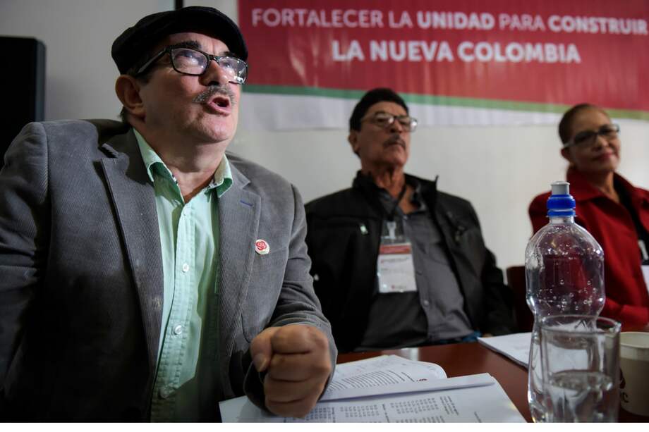 Rodrigo Londoño, conocido como Timochenko, líder de la FARC. / Raúl Arboleda - AFP