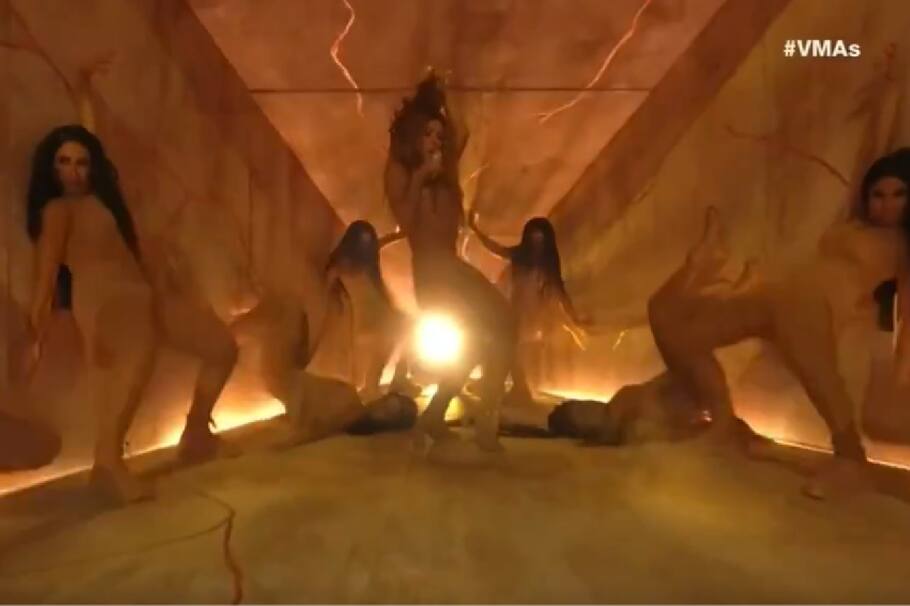 Shakira hizo historia en los premios MTV 2023 y sin duda su presentación dio de qué hablar entre los invitados.