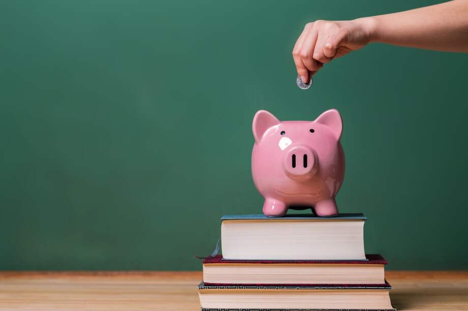 En el primer capítulo de La informal le explicamos los efectos de la pandemia del COVID-19 en los hogares colombianos en materia de desempleo, ingreso y gasto.