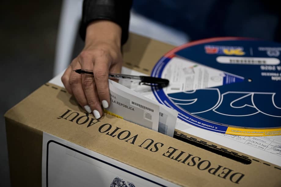 A las 4:00 p.m. cerrarán las urnas en todo el país e iniciará el preconteo para definir el nuevo presidente de la República entre Abelardo de la Espriella e Iván Cepeda.