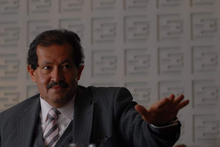 Angelino Garzón reconoce que renunció a la U para dejar en libertad al partido y poder quedar en libertad política. / Archivo