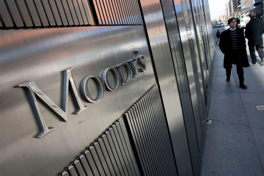 Moody's rebaja nota de Venezuela por aumentar riesgo de quiebra