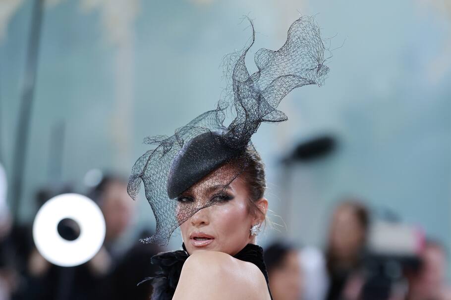 La más reciente elección de uñas de la 'diva del Bronx' ha sido muy aplaudida en redes.