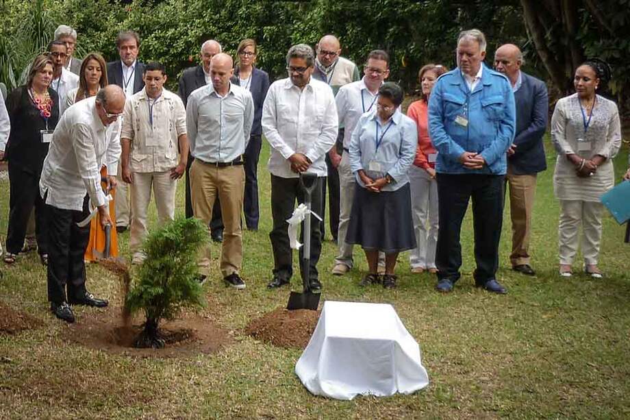 La última delegación de víctimas en la Habana. /AFP