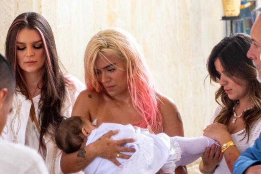 La cantante Karol G recibió múltiples halagos de sus fanáticos, quienes manifestaron sus infinitas ganas de ver a la paisa en el papel de madre.