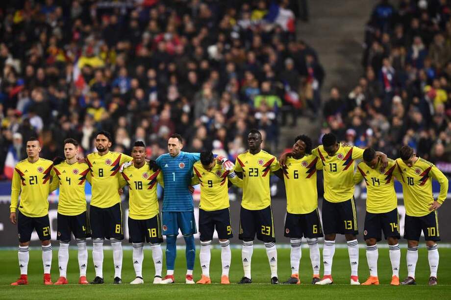 Los jugadores de la selección de Colombia previo al encuentro frente a Francia. / AFP