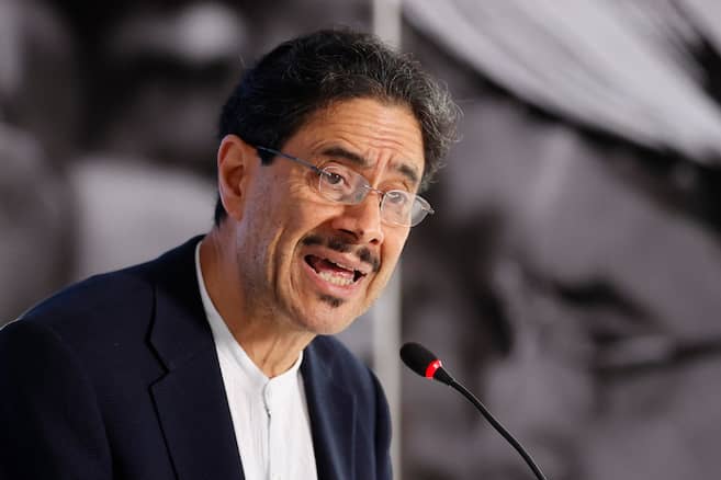 Cepeda asks to investigate complaints about possible Gulf Clan gabelas with total peace