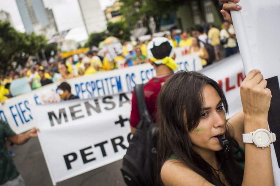 Nuevas protestas contra Dilma Rousseff prometen sacudir Brasil este domingo