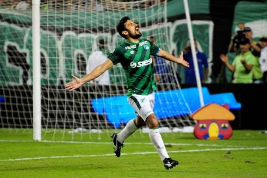 Andrés Pérez celebra uno de los tantos del Deportivo Cali durante el primer semestre de la Liga Águila. Foto: AFP