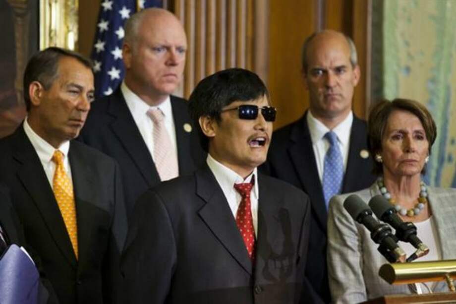 Disidente chino ciego pide ayuda para democracia en China