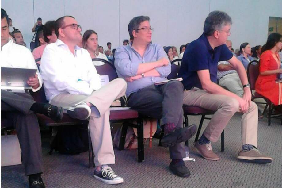 El ministro de Hacienda, Mauricio Cárdenas, y el director de la Dian, Santiago Rojas, en foro en la costa Norte sobre la reforma tributaria. / Cortesía