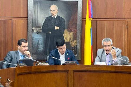 “Las reformas del gobierno Petro están vivas”: Velasco le responde al Congreso