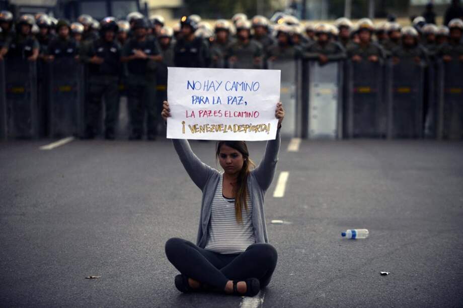 Investigan a 97 militares y policías por abusos en protestas en Venezuela