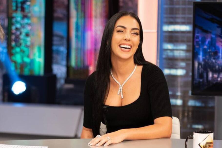 La modelo Georgina Rodríguez en blanco de críticas por revelar el polémico método para lograr que sus hijos coman. Conócelo aquí.