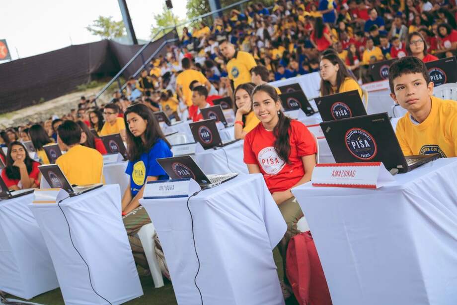 La plataforma fue lanzada hoy en la Institución Educativa IETI Comuna 17. / / Ministerio de Educación