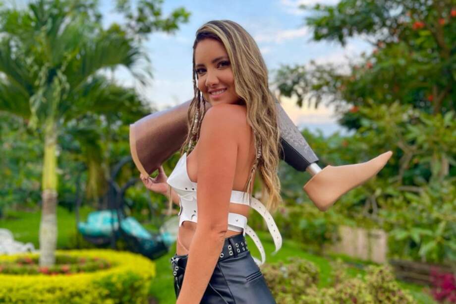 Daniela Álvarez perdió su pierna izquierda debido a una isquemia.